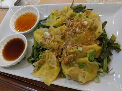 ลิตเติ้ลฮัท (เฮ้าส์ออฟวาฟเฟิล)