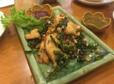 Ton Kao Surawongse Restaurant