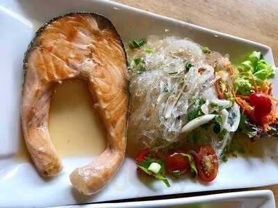 สลัด แฟคตอรี่ - บีไฮฟ์ ไลฟ์สไตล์มอลล์