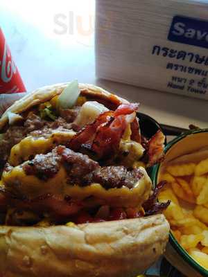 Madcow Burger By Tonisantos