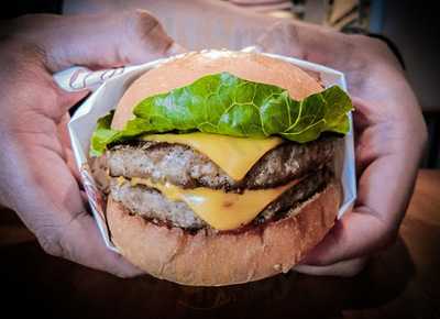 ซอรี่ แอม ฮังกรี้ เบอร์เกอร์ คาเฟ่