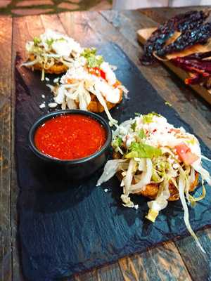 Mora Mora Italian Restaurant & Cocktail Bar