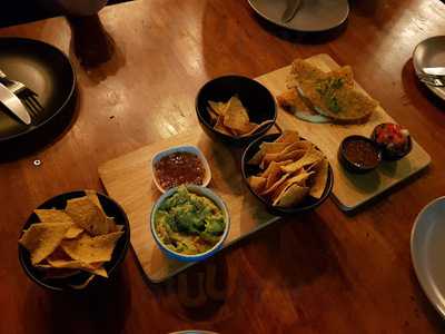 Mora Mora Italian Restaurant & Cocktail Bar