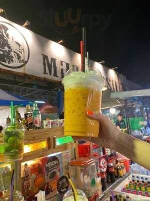 เชฟตุ๋ย เรนเจอร์ - ตลาดรถไฟรัชดา