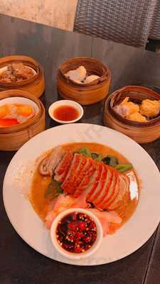 Canton House Yawarat Road