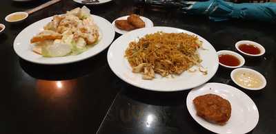 Canton House Yawarat Road