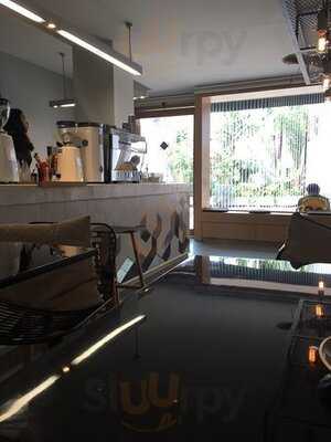 Invisible Coffee Room