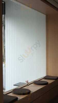 Invisible Coffee Room