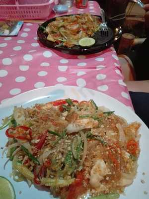 เพนกวินกินชาบู