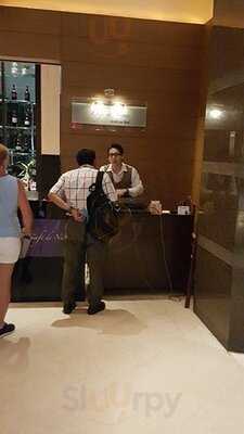 Cafe De Nimes Restaurant