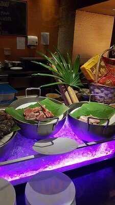 Cafe De Nimes Restaurant