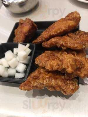 บอนชอน ชิคเก้น สาขา เอ็มควอเทียร์