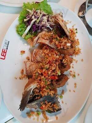 ร้านอาหาร ลีคาเฟ่