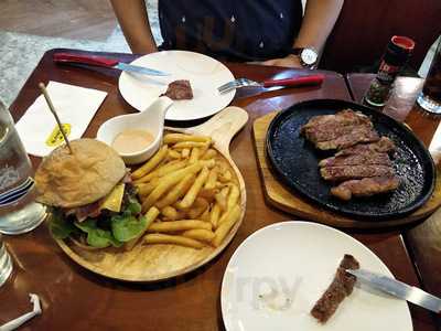 อาร์โน ทองหล่อ