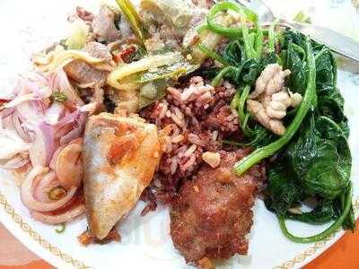 นายอ้วน เย็นตาโฟ เสาชิงช้า