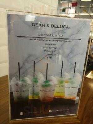 ดีน แอนด์ เดลูก้า - เซ็นทรัล เอ็มบาสซี