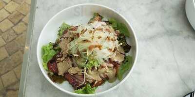 Top Knot Rooftop Bar & Restaurant