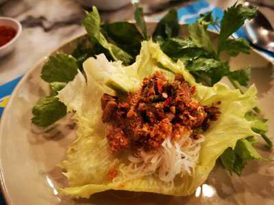 ร้านอาหาร พริม