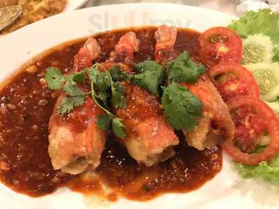 ร้านอาหาร พริม