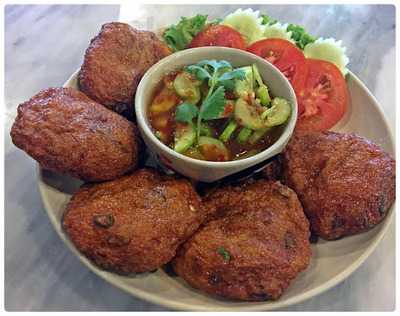 ร้านอาหาร พริม