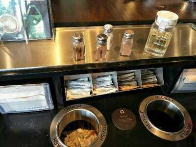 Starbucks Coffee At Grand China Hotel