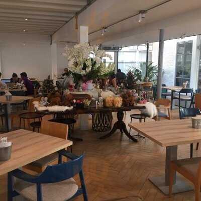 ร้านอาหาร บ้านแม่ยุ้ย