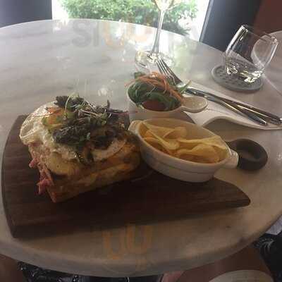 บิสโทร คอนแวนต์