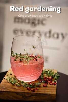 Magic Everyday Coffee & Bar