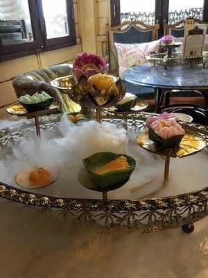 บ้านขนมปังขิง