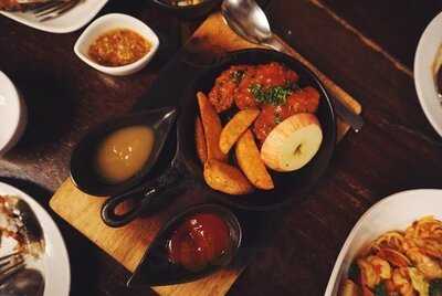 แม็งโกทรี บิสโทรบาร์ สาขาเซ็นทรัลเวิลด์พลาซา