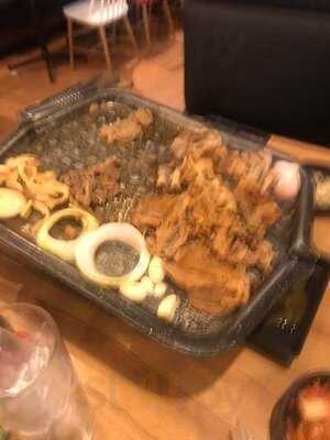 ร้านอาหารเกาหลี ทูดาริ (เอ๊ะ-ศศิกานต์ อภิชาตวรศิลป์)