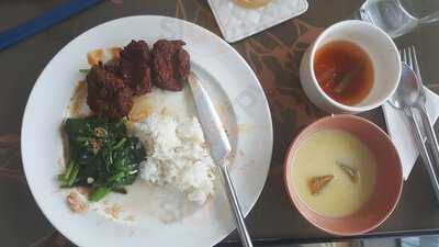 Co2 (cafe On 2) At Park Plaza Sukhumvit Bangkok, Thailand