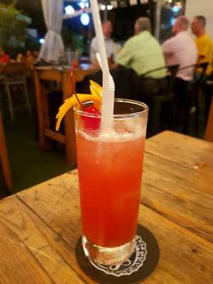 El Lugar Bar And Tapas