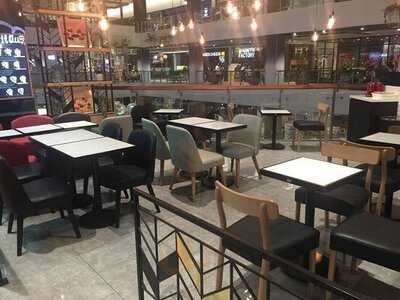โคลด์สโตนครีมเมอรี่ ร้านไอศกรีม