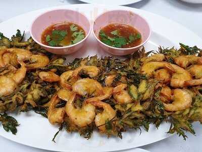 ร้านอาหาร ปัญญาซีฟู้ด