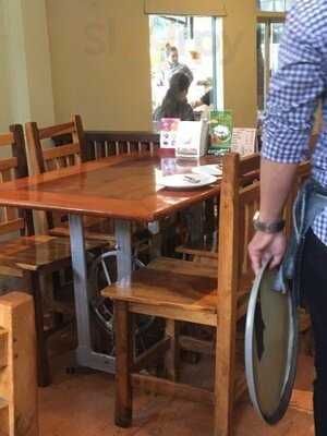 ร้านอาหาร ส้มตำบางกอก