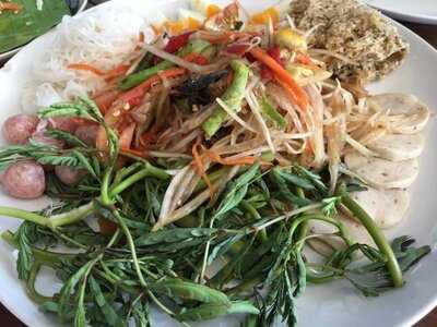 ร้านอาหาร ส้มตำบางกอก