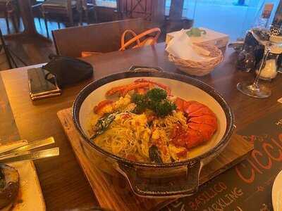 Ciccio Wine Cellar & Bistro