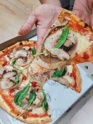 สกูซี่ พิซซ่าเรีย อิตาเรียน่า