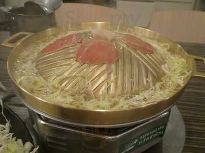 Bar-b-q Plaza & Joom Zap Hut