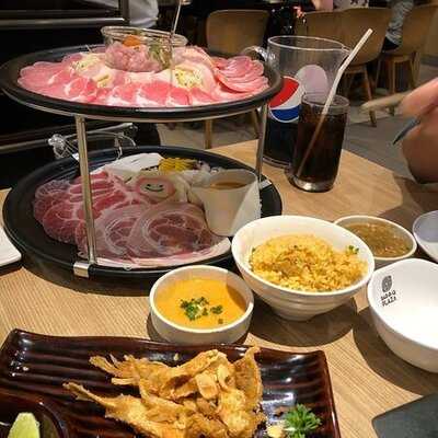 Bar-b-q Plaza & Joom Zap Hut