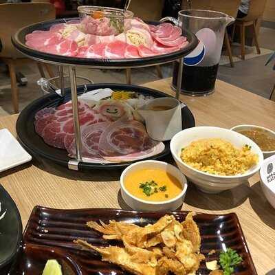 Bar-b-q Plaza & Joom Zap Hut