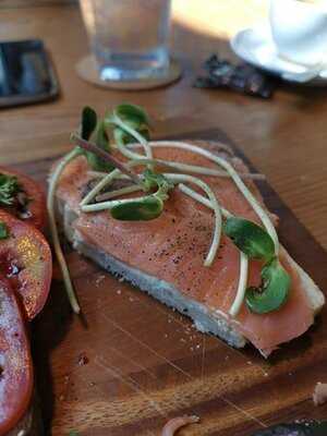 Lucky 13 Sandwich On Nut