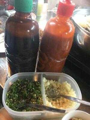 เฝอหม้อไฟ