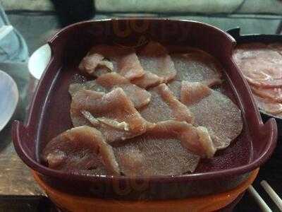 เฝอหม้อไฟ