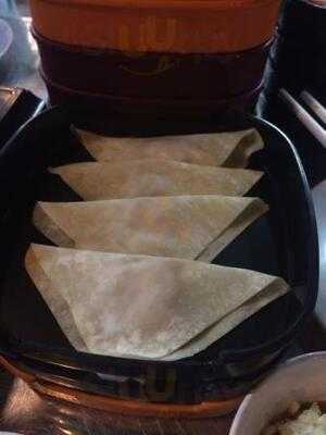 เฝอหม้อไฟ