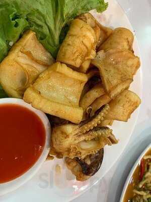 ร้านแม่กลองหัวปลาหม้อไฟ สาย 1