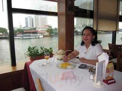 Riverview Coffee Shop