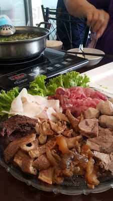 ร้านก๋วยเตี๋ยวเนื้อ ลุงหนั่น