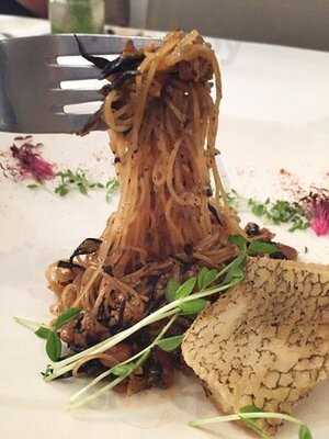 ร้านอาหาร เซอร์เฟส